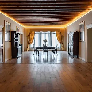 Palazzo Titti Rialto Guest house