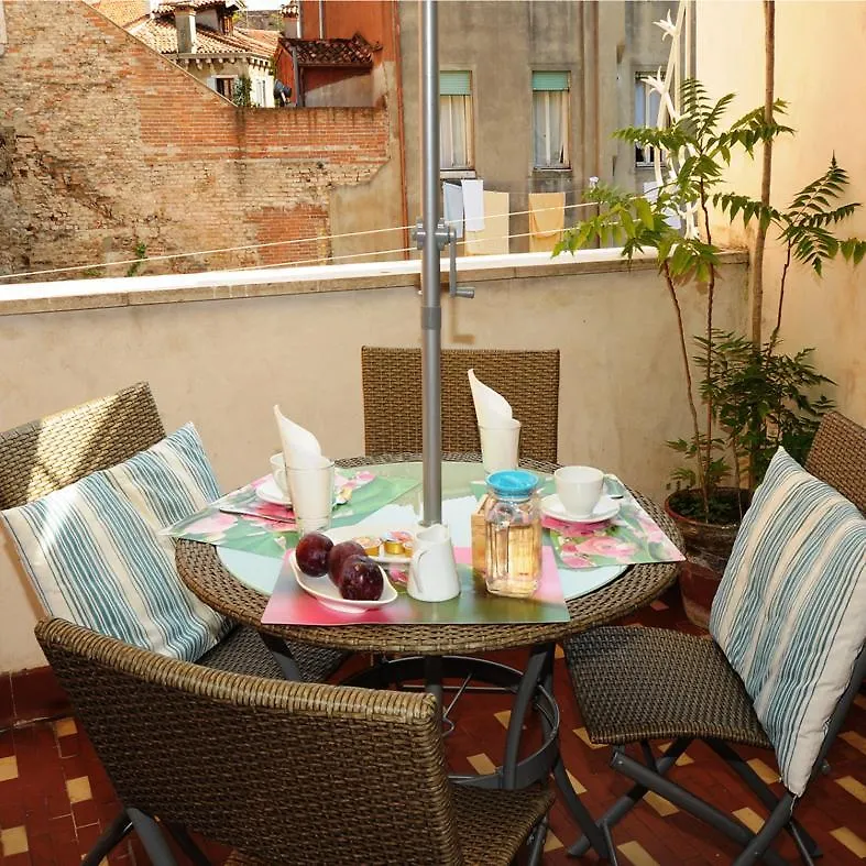B&B Arabesque Venedik 3*,